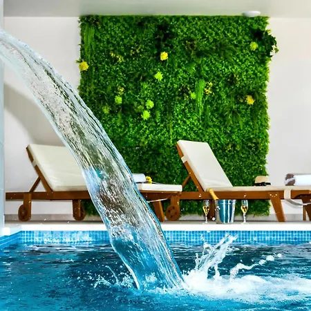 Awesome In With Swimming Pool